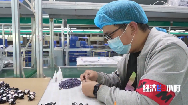 《哪吒2》热映推动产业繁荣，动画与潮玩企业“招兵买马”，玩具销售岗位迎春天